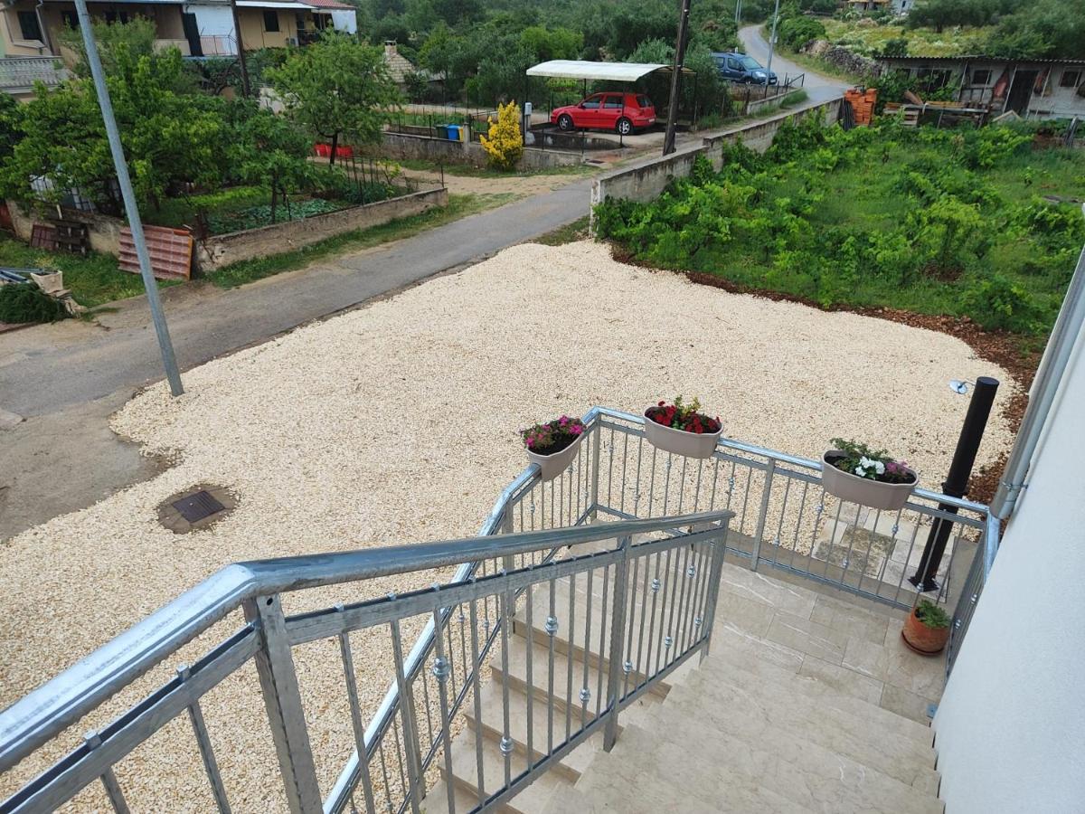 Apartman Lucia Bilice Kültér fotó