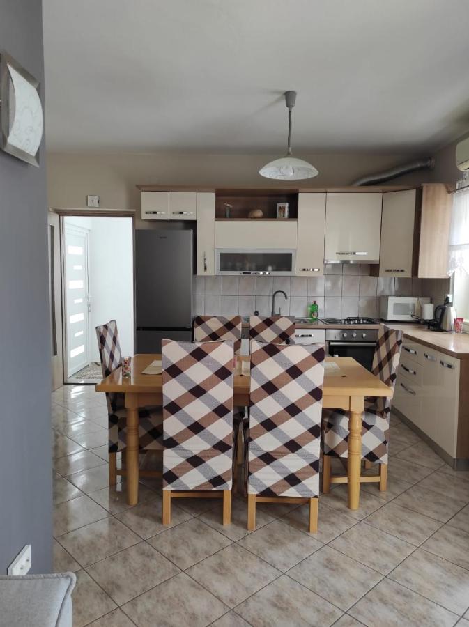 Apartman Lucia Bilice Kültér fotó